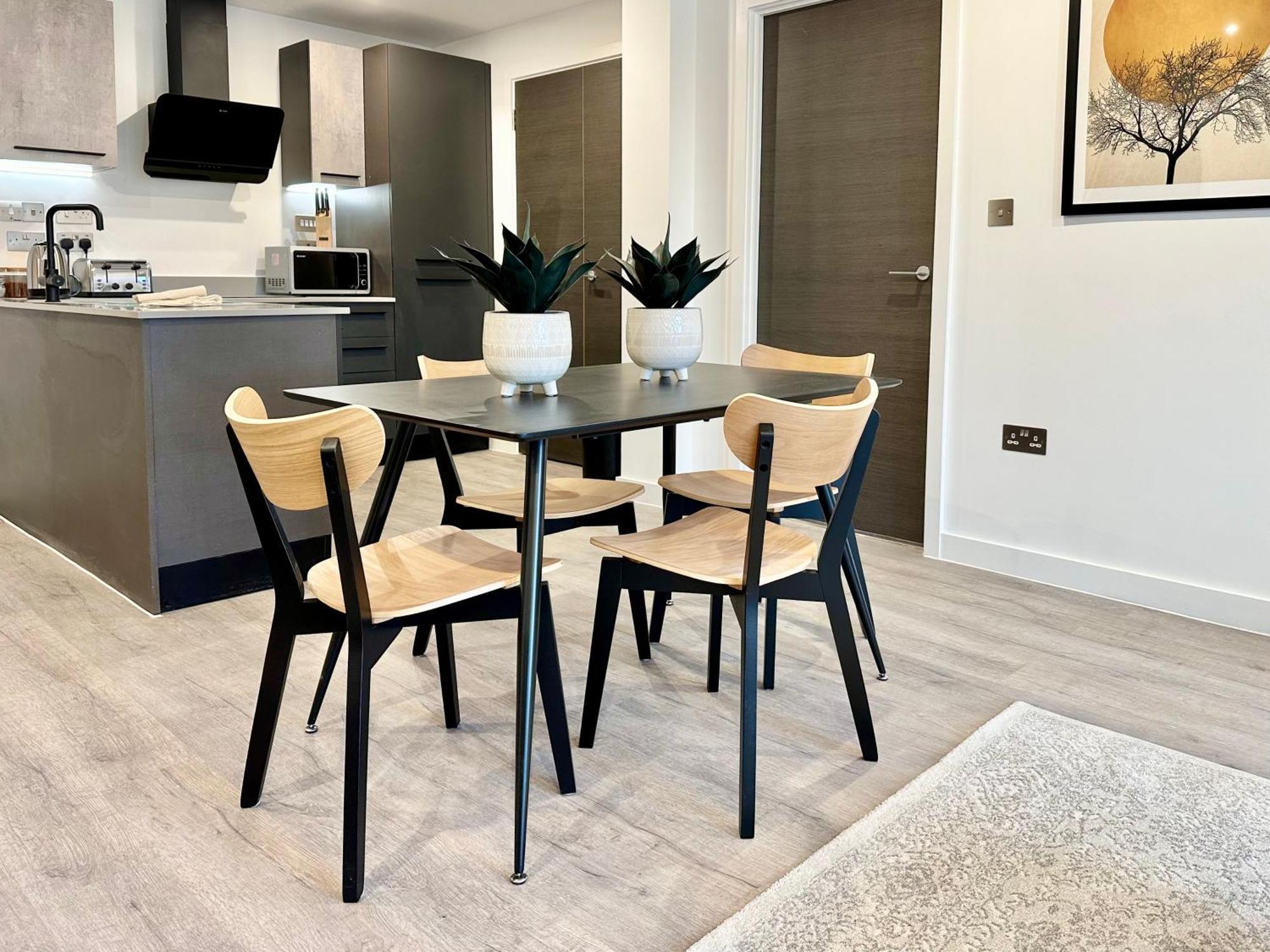 56 Citygate Apartment